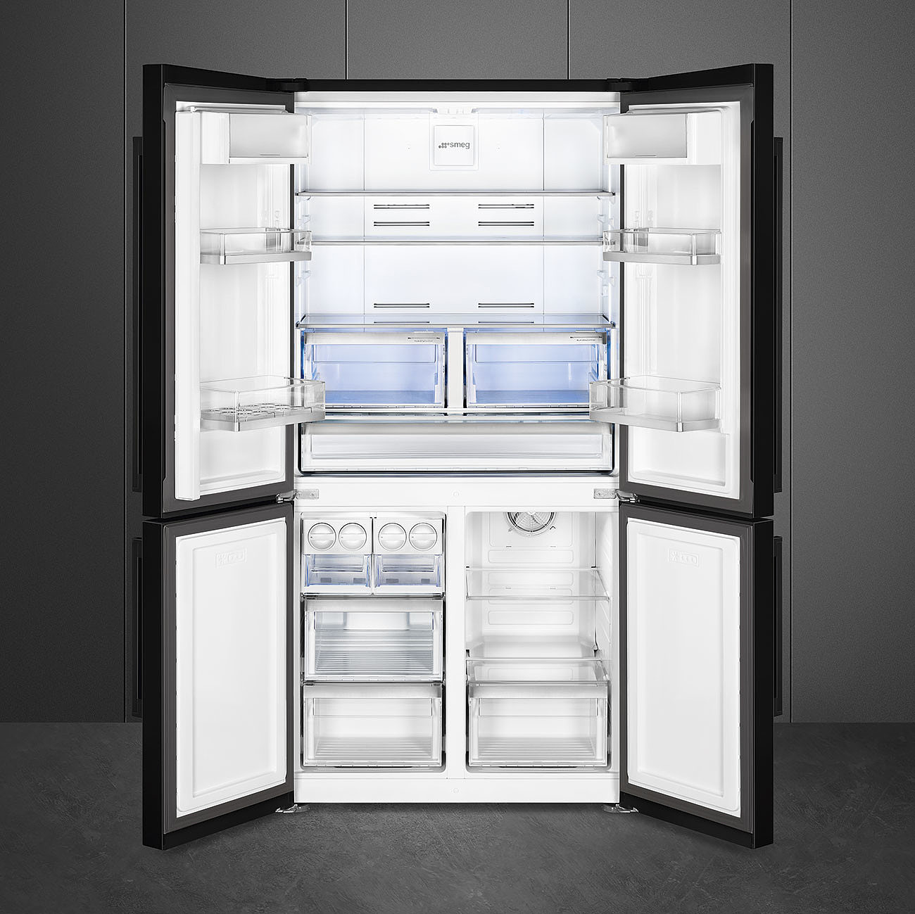 Фото Холодильник Smeg FQ60NDF
