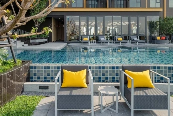 THE BASE Phetchaburi — Thonglor