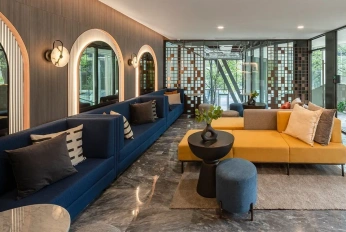 THE BASE Phetchaburi — Thonglor