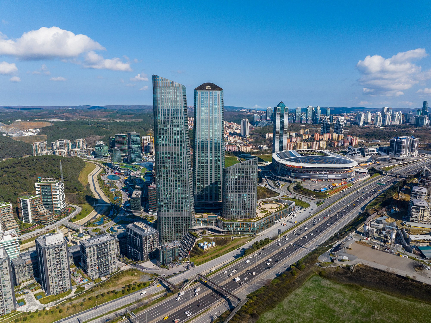 Жилой комплекс с панорамным видом