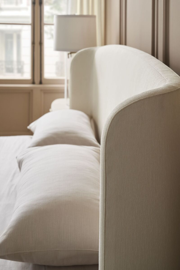 Фото Кровать Soft Embrace (King Size)