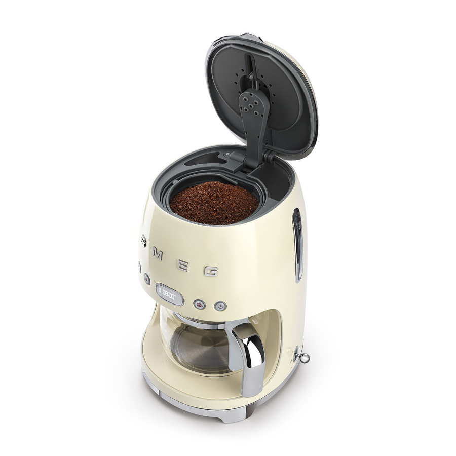Фото Капельная кофеварка Smeg DCF02CREU