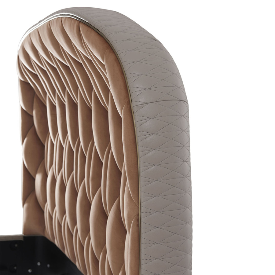 Фото Кровать Iconic Upholstered (US King Size, светло-серая)